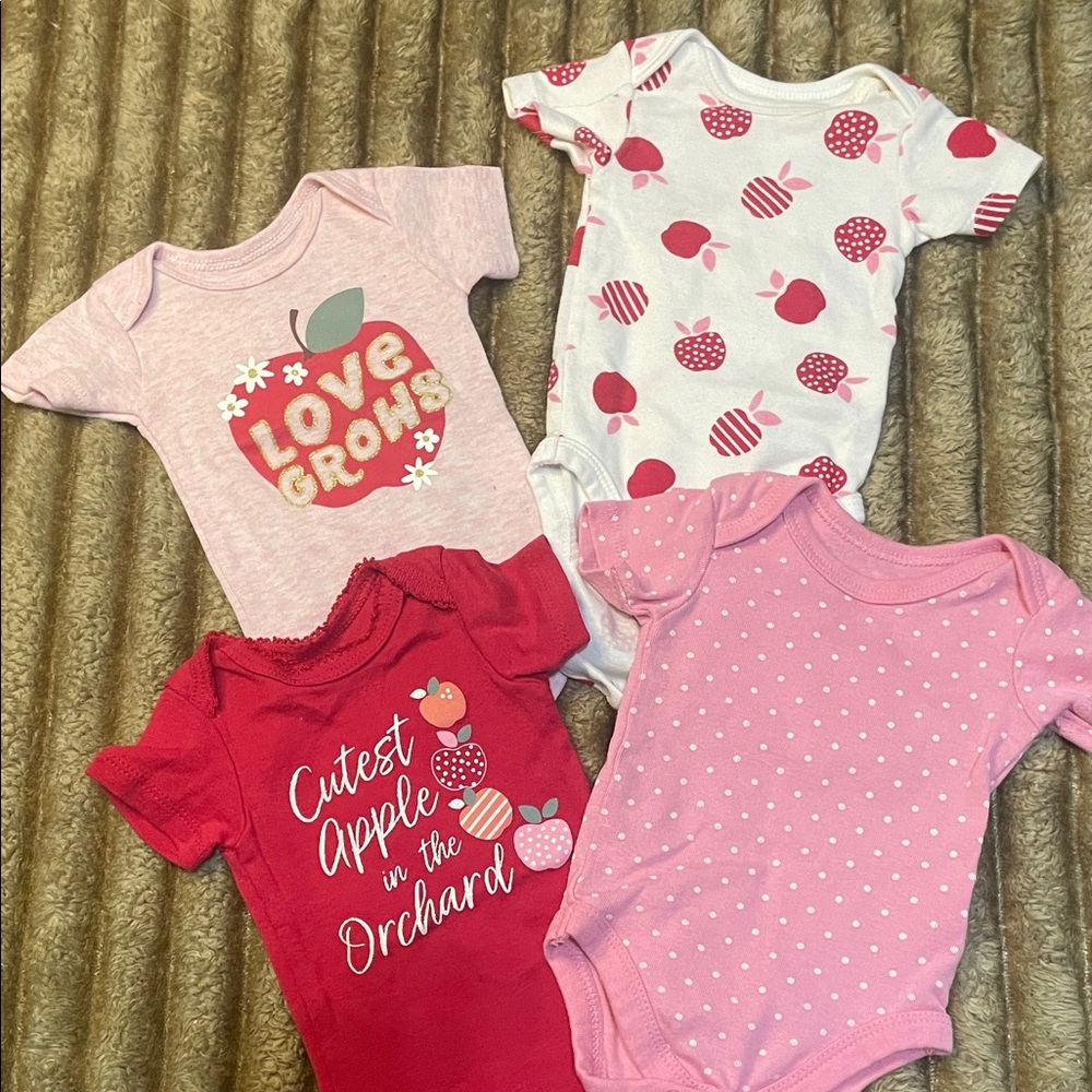 Charming Apple-Themed Bodysuit Set in Pink and Red